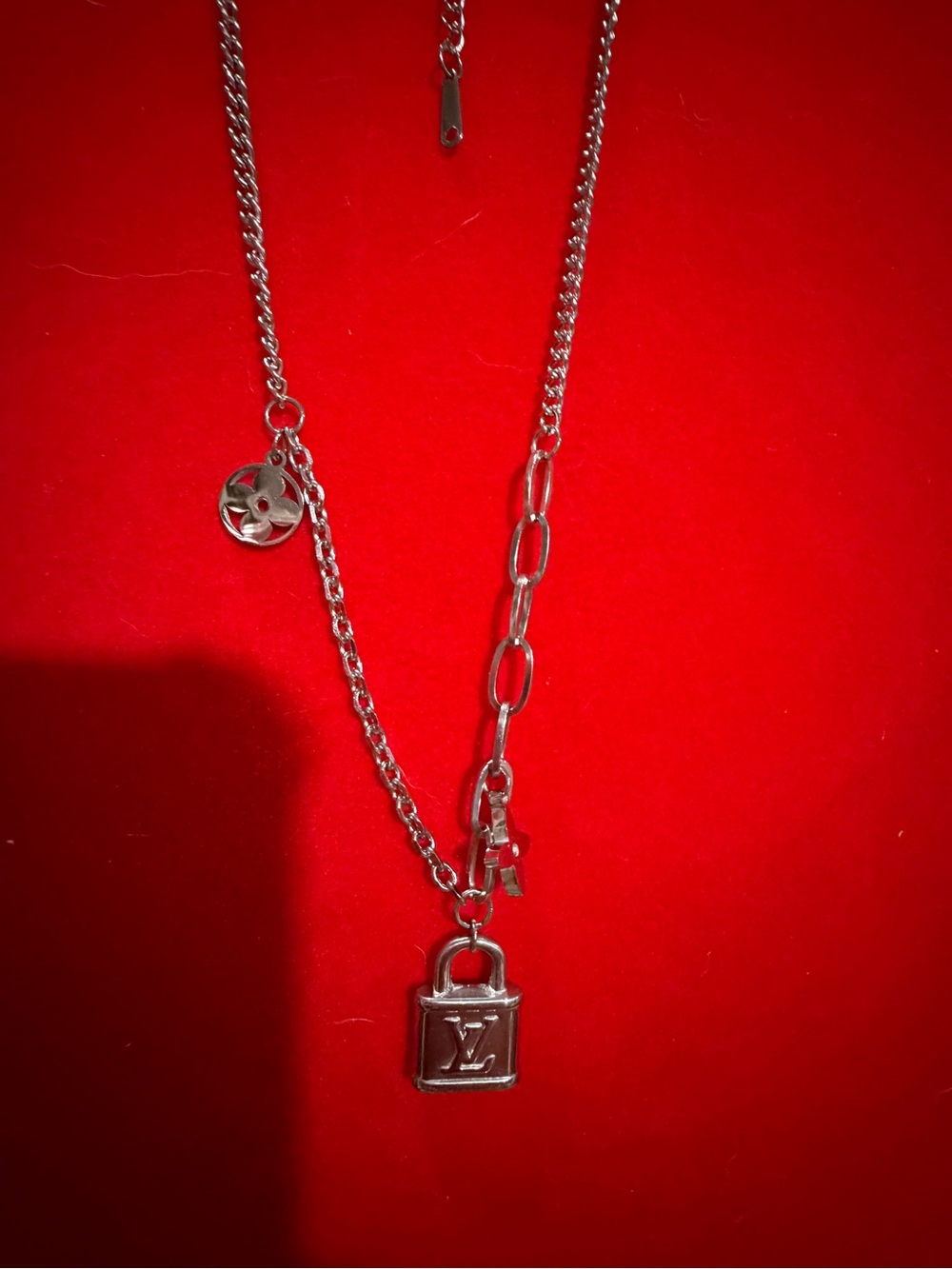 Silver Tone Lock Pendant Necklace with Signature Motif, stainless, fashion jewel